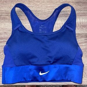 Nike Sports Bra with Hidden Pockets